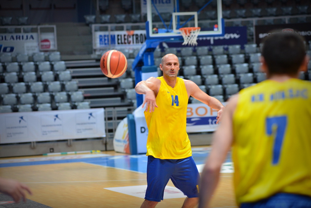 IV Masters veterana: VKK Nikšić 1995 – KK Puntamika 55-81 IV Masters veterana: VKK Nikšić 1995 – KK Puntamika 55-81