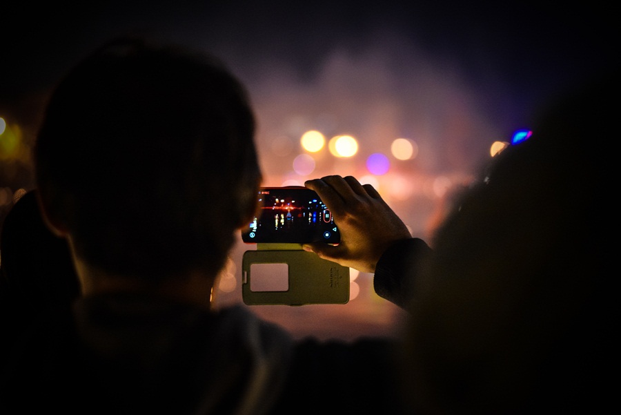 Zadrani oduševljeni hologramskim božićnim drvcem