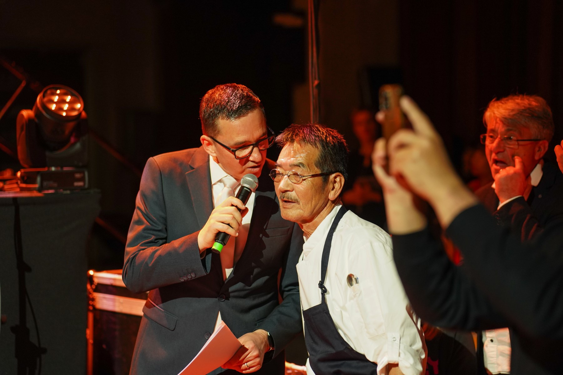 Gala večera japanskih i hrvatskih kuhara napunila Arsenal do posljednjeg mjesta Gala večera japanskih i hrvatskih kuhara napunila Arsenal do posljednjeg mjesta