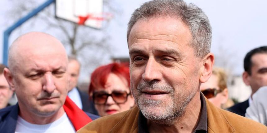 15.03.2014., Zagreb – Gradonacelnik Milan Bandic sa suradnicima obisao radove u ulici Trnac. Photo: Luka Stanzl/PIXSELL 15.03.2014., Zagreb – Gradonacelnik Milan Bandic sa suradnicima obisao radove u ulici Trnac. Photo: Luka Stanzl/PIXSELL