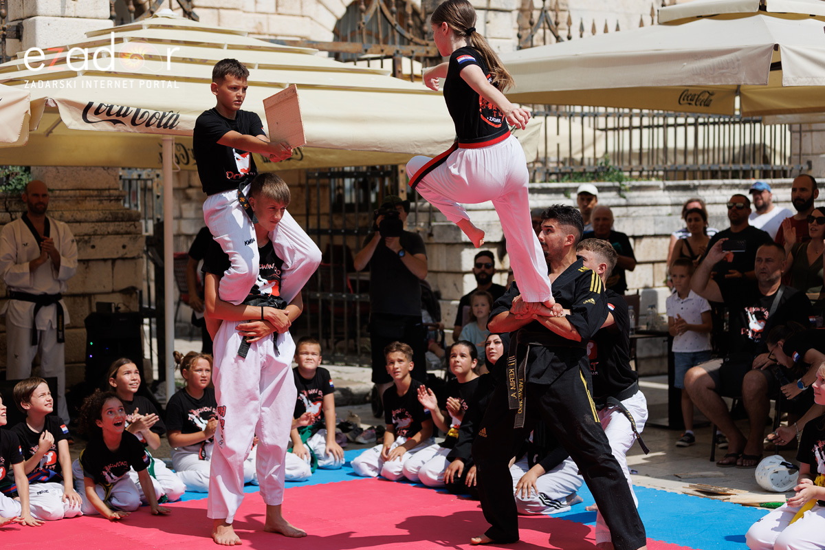 Spektakularna Taekwondo prezentacija na Narodnom trgu