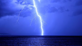 Grmljavinsko nevrijeme 11. rujna 2013. Foto: Roberto Lerga Grmljavinsko nevrijeme 11. rujna 2013. Foto: Roberto Lerga