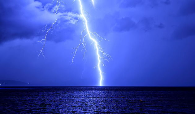 Grmljavinsko nevrijeme 11. rujna 2013.  Foto: Roberto Lerga