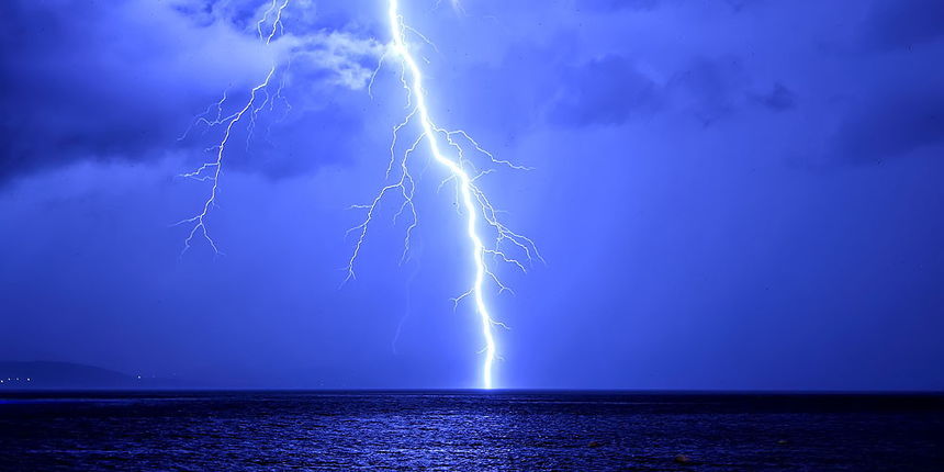 Grmljavinsko nevrijeme 11. rujna 2013. Foto: Roberto Lerga Grmljavinsko nevrijeme 11. rujna 2013. Foto: Roberto Lerga