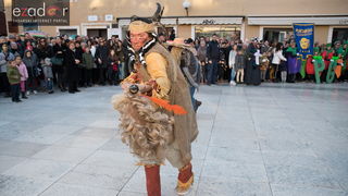 Zadarski karneval 2018: Povorka maškaranih skupina od Gradskih vrata preko Foruma do Narodnog trga Zadarski karneval 2018: Povorka maškaranih skupina od Gradskih vrata preko Foruma do Narodnog trga
