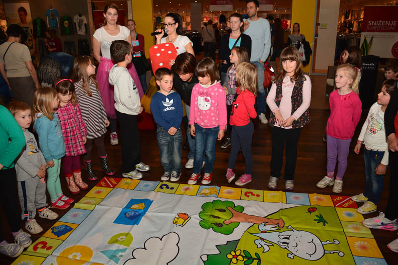 Supernova: Vesela subota 3. svibnja 2014. Foto: Iva Perinčić Supernova: Vesela subota 3. svibnja 2014. Foto: Iva Perinčić