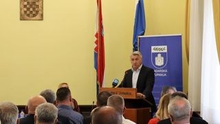 Primanjem u Domu županije uz dodjelu prigodnih zahvalnica svečano je obilježena 32. godišnjica osnutka i borbenog djelovanja 112. brigade Hrvatske vojske.