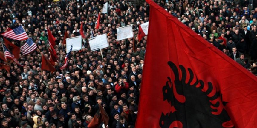 Kosovo Albanian rally for an immediate declaration of independence in Pristina, 10 December 2007. Several thousand Kosovo Albanian youths demonstrated in Kosovo’s capital to press their leaders to follow through with promises for statehood — which the et
