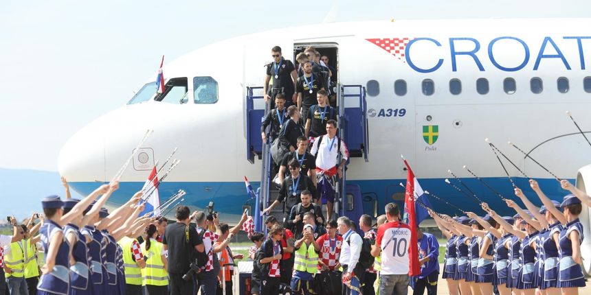 Vatreni sletjeli u Zračnu luku dr. Franjo Tuđman