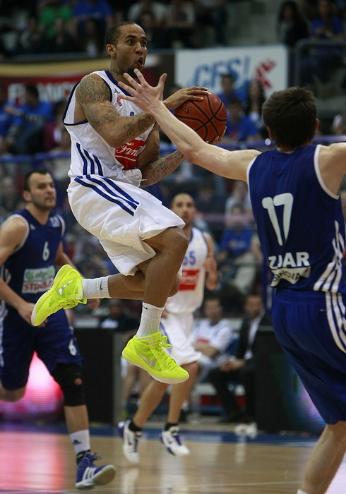 Zagreb, 150512.
KC Drazen Petrovic, Savska cesta.
Prva utakmica polufinala PH za kosarkase Cibona – Zadar.
Na fotografija: Zack Wright.
Foto: Ronald Gorsic / CROPIX Zagreb, 150512.
KC Drazen Petrovic, Savska cesta.
Prva utakmica polufinala PH za kosarkase Cibona – Zadar.
Na fotografija: Zack Wright.
Foto: Ronald Gorsic / CROPIX