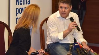 Boris Lalovac sudjelovao je na SDP-ovoj predizbornoj tribini u hotelu Kolovare te je odgovarao na pitanja okupljenih građana, Foto: Dino Stanin/PIXSELL Boris Lalovac sudjelovao je na SDP-ovoj predizbornoj tribini u hotelu Kolovare te je odgovarao na pitanja okupljenih građana, Foto: Dino Stanin/PIXSELL