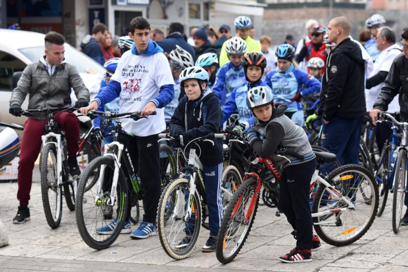 Branimirova obala: Start tradicionalne Božićne biciklijade Zadar-Vir. Foto: Dino Stanin/PIXSELL
