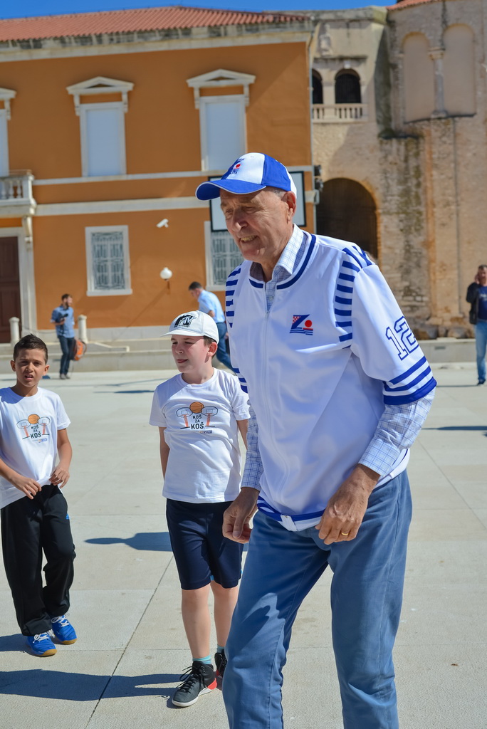 Basket na Forumu: Košarkaške legende protiv mlađih uzrasta KK Zadar Basket na Forumu: Košarkaške legende protiv mlađih uzrasta KK Zadar