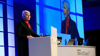 Rovinj, 220410.
Danas je u Rovinju otvorena Windays business konferencija, u organizaciji Microsoft Hrvatska i Jutarnjeg lista. Na otvorenje je dosla premijerka Jadranka Kosor.
Na fotografiji: Jadranka Kosor za govornicom.
Foto: Goran Sebelic / CROPIX