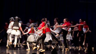 Plesna čestitka Zadarskog plesnog ansambla, Foto: Leo Banić Plesna čestitka Zadarskog plesnog ansambla, Foto: Leo Banić