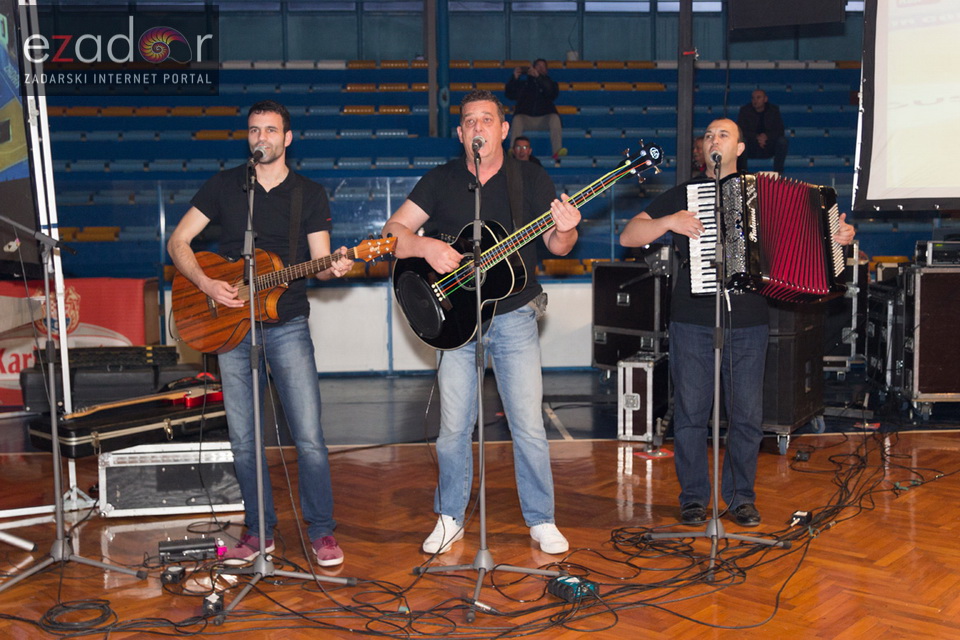 Humanitarno gledanje utakmice Zadar-Cibona u Jazinama Humanitarno gledanje utakmice Zadar-Cibona u Jazinama