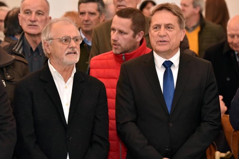 U Gradskoj loži otvorena izložba fotografija posvećena “zlatnoj kopački” – Josipu Skoblaru. Foto: Dino Stann/PIXSELL