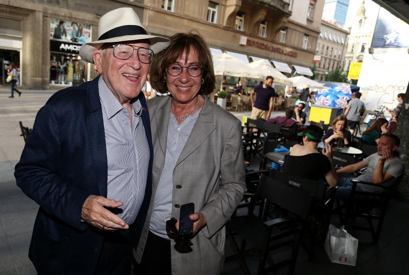 Osmi Festival zidovskog filma Zagreb – Festival tolerancije obiljezava 20. godisnjicu filma Schindlerova lista redatelja Stevena Spielberga, u kojem je posebni gost festivala Ralph Fiennes glumio nacistickog zlocinca Amona Goetha, a producirao ga je dire Osmi Festival zidovskog filma Zagreb – Festival tolerancije obiljezava 20. godisnjicu filma Schindlerova lista redatelja Stevena Spielberga, u kojem je posebni gost festivala Ralph Fiennes glumio nacistickog zlocinca Amona Goetha, a producirao ga je dire