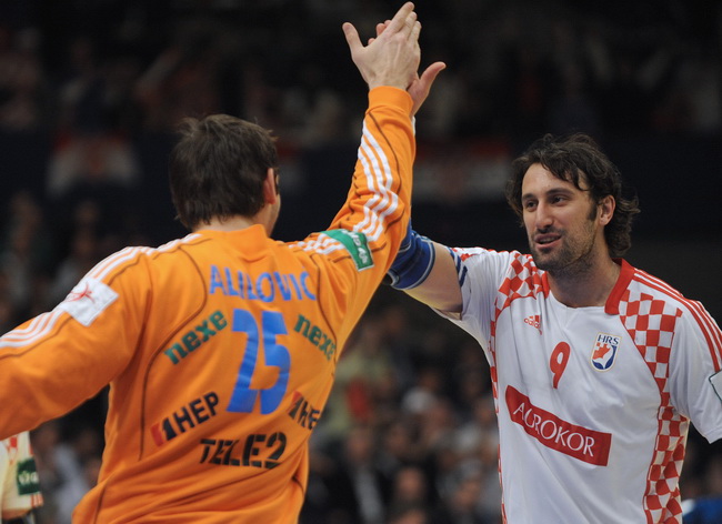 Bec, 310110.
Austrija je domacin EURO 2010 u rukometu od 19-31 01.10. U Becu se igraju utakmice poufinala i finala. Polufinale su izborile reprezentacije Islanda, Francuske, Poljske i Hrvatske. U polufinalnim utakmicama finale su izborile reprezentacije F