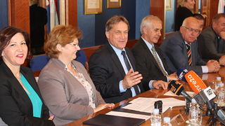 Nada Murganić potpisala je dodatak Ugovoru o sufinanciranju centra Mocire Nada Murganić potpisala je dodatak Ugovoru o sufinanciranju centra Mocire