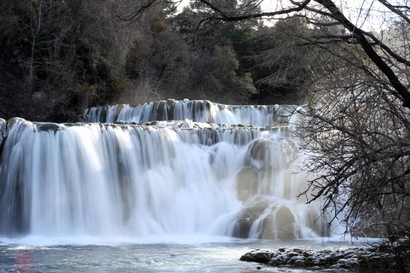 Ledena zimska idila na slapovima Krke Ledena zimska idila na slapovima Krke