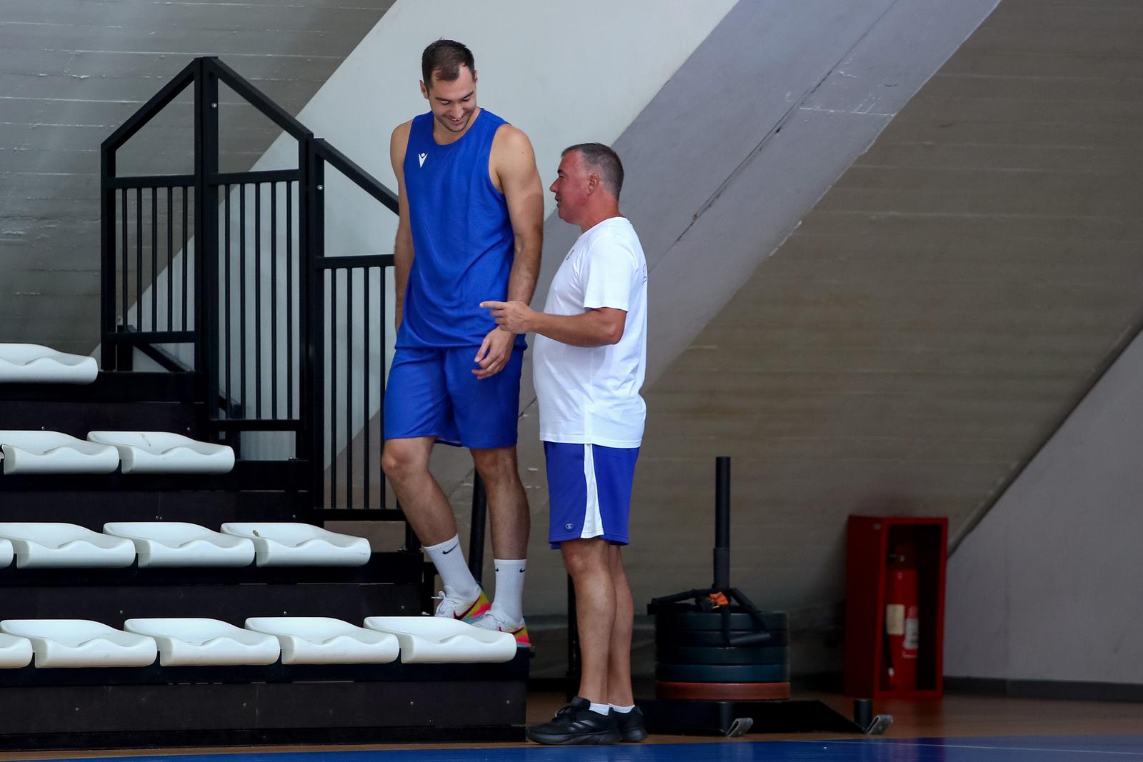 Košarkaši Zadra započeli s pripremama za novu sezonu Košarkaši Zadra započeli s pripremama za novu sezonu