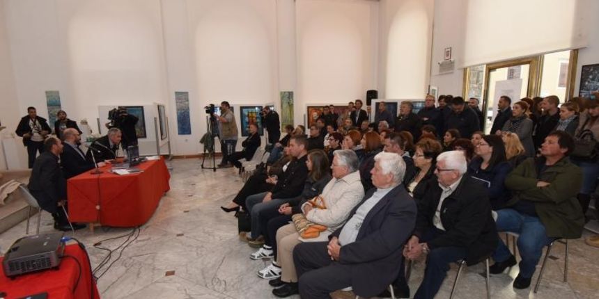 U Gradskoj loži predstavljena monografija “Legende svjetla” Jurice Gašpara U Gradskoj loži predstavljena monografija “Legende svjetla” Jurice Gašpara