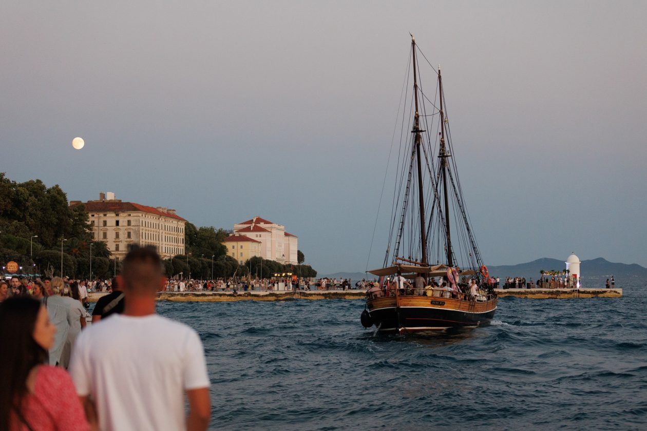 Noć punog miseca 2025. Noć punog miseca 2025.