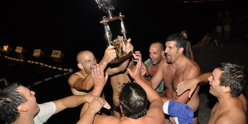 Nesvrstani – debitanti i pobjednici VAK”AN”ZA-e 2010. godine Nesvrstani – debitanti i pobjednici VAK”AN”ZA-e 2010. godine