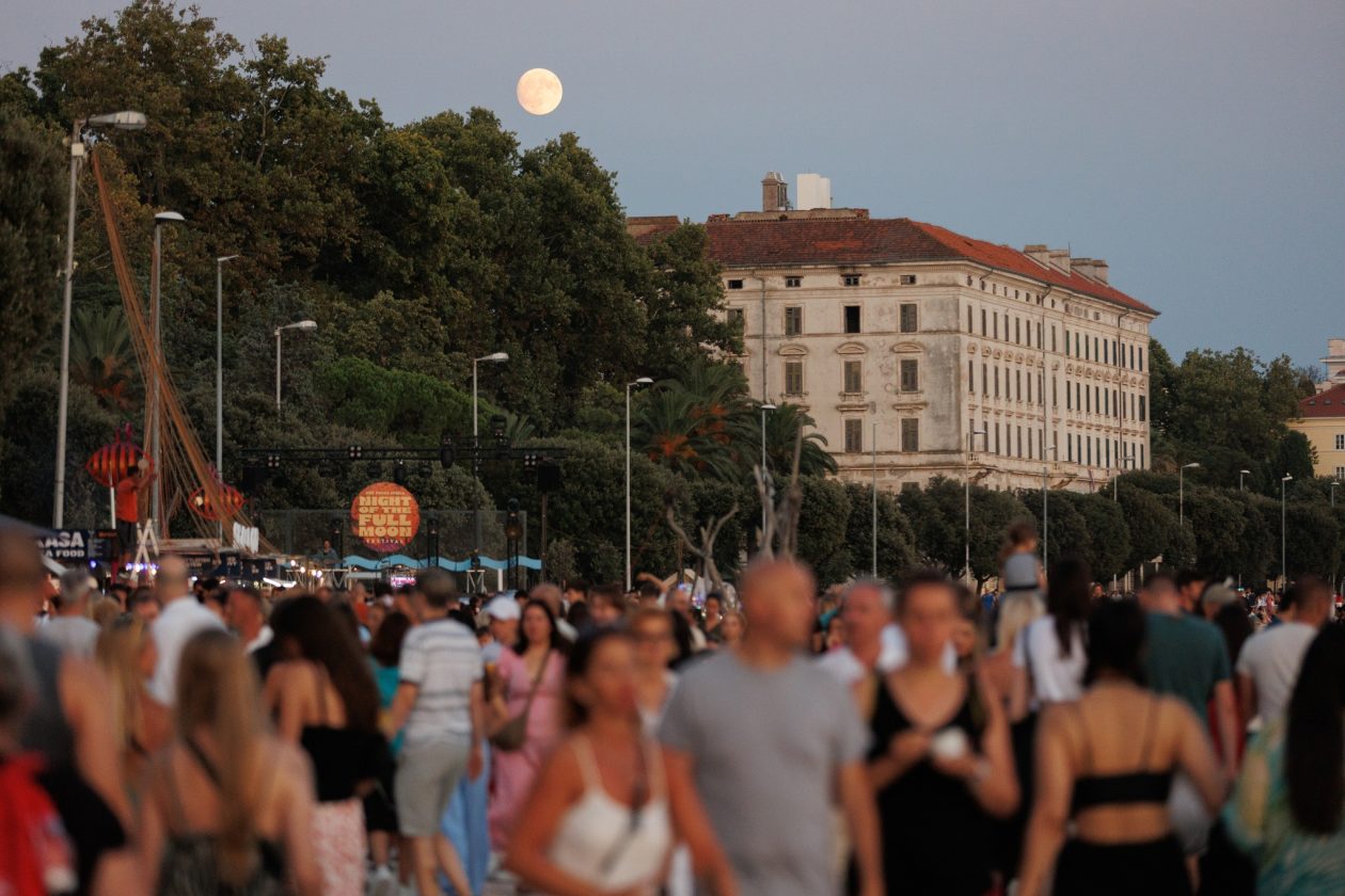 Noć punog miseca 2025.