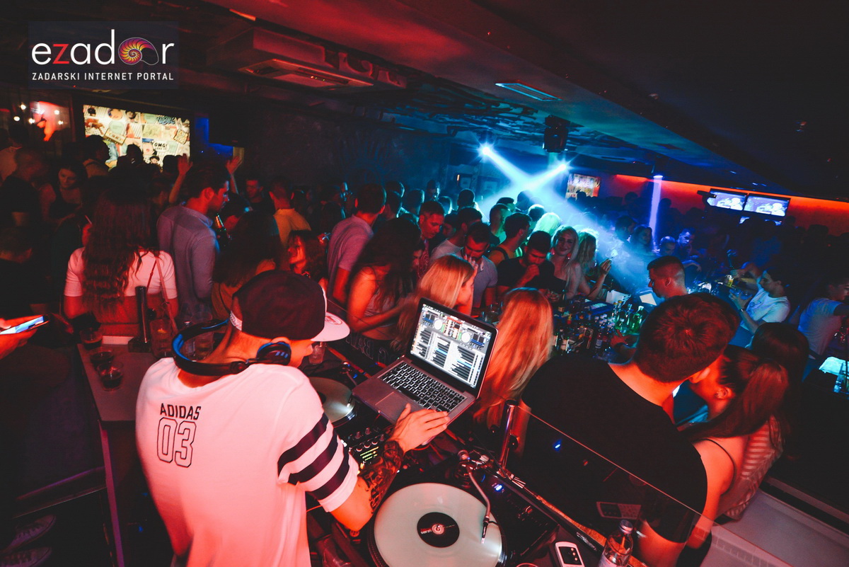 Saturday with DJ Andy Boy @ Svarog Bar