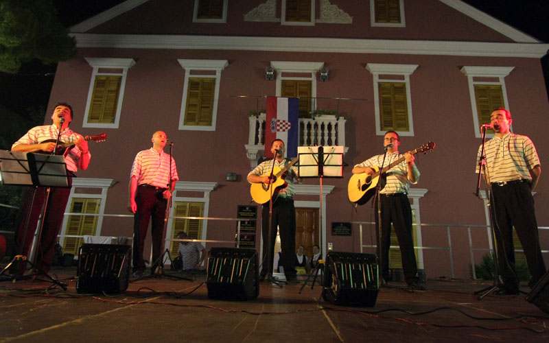 Biograd: Večer starih zanata i rukotvorina (foto: Marin Gospić)