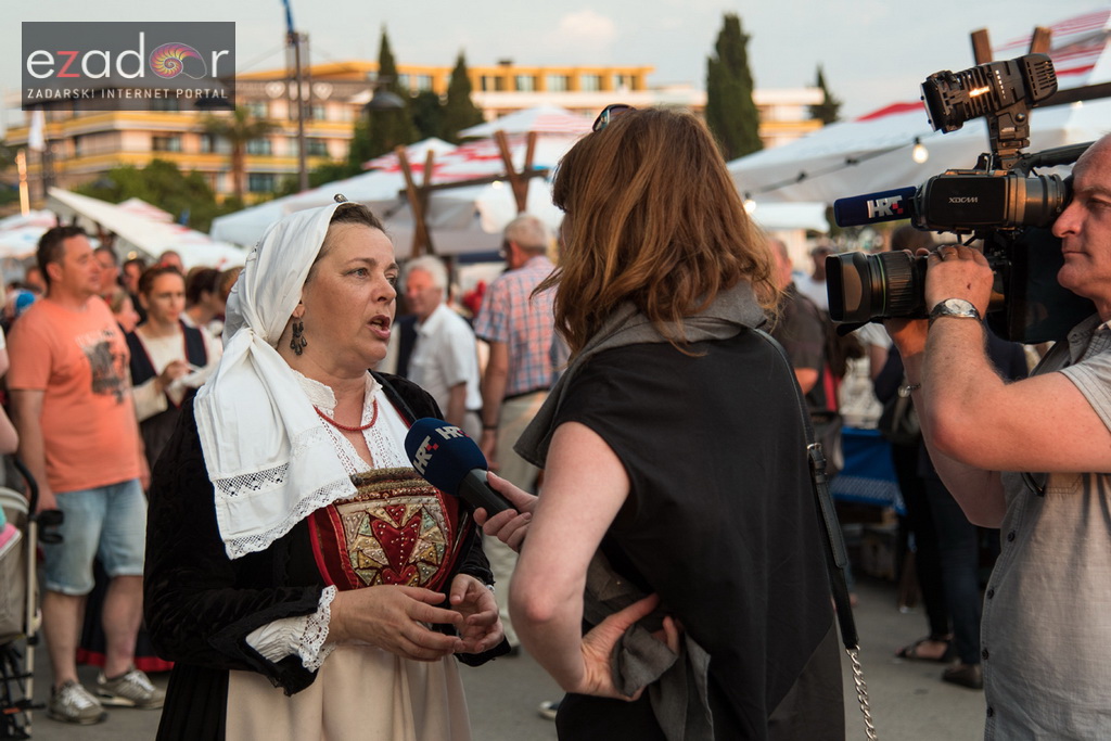 Otvoren 12. biogradski Gastro stol Otvoren 12. biogradski Gastro stol