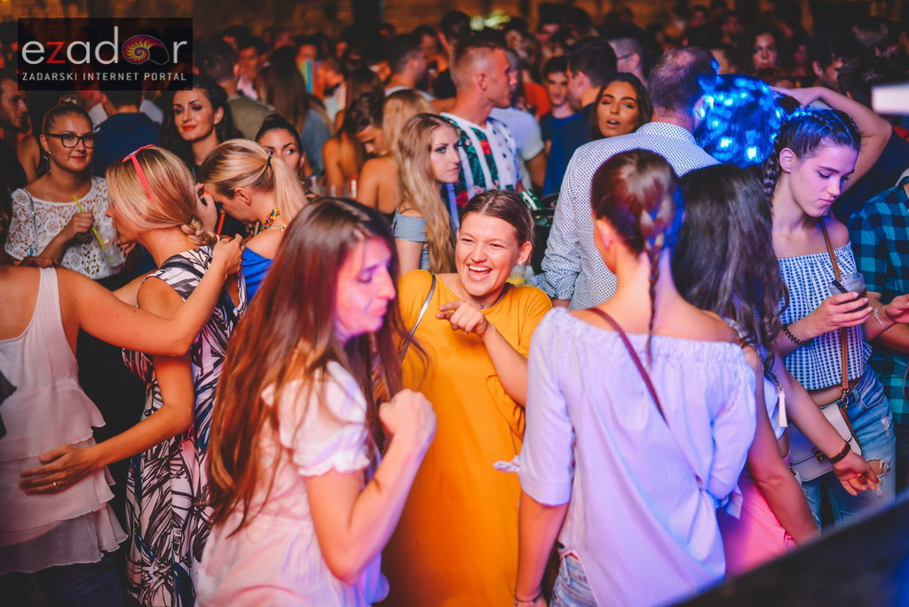 Saturday Night with DJ Dizzy @ Svarog Bar