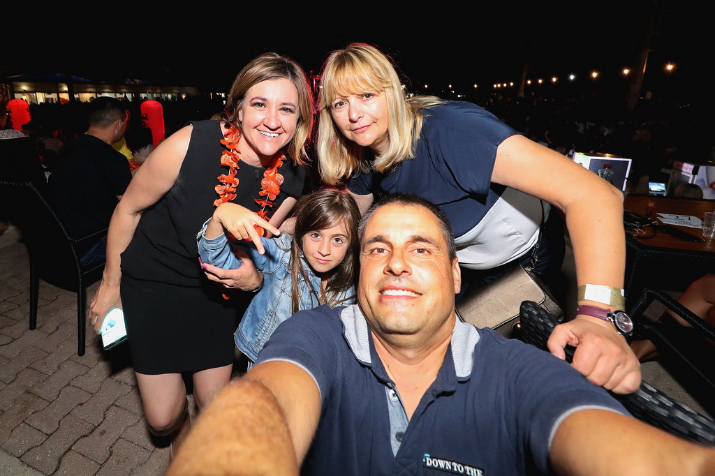 Čudesna Doris Dragović oduševila u Biogradu na Moru Čudesna Doris Dragović oduševila u Biogradu na Moru