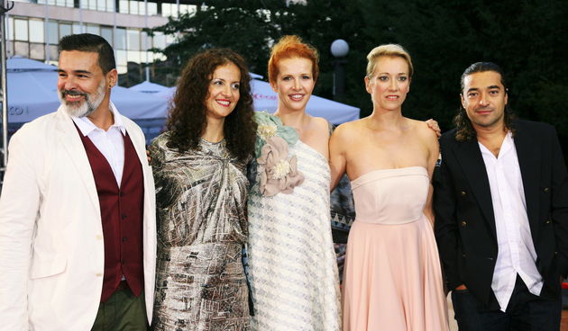 Ti mene nosiš; Damir MArkovina, Anita i Ivona Juka, Lana Barić, Dragan Markovina