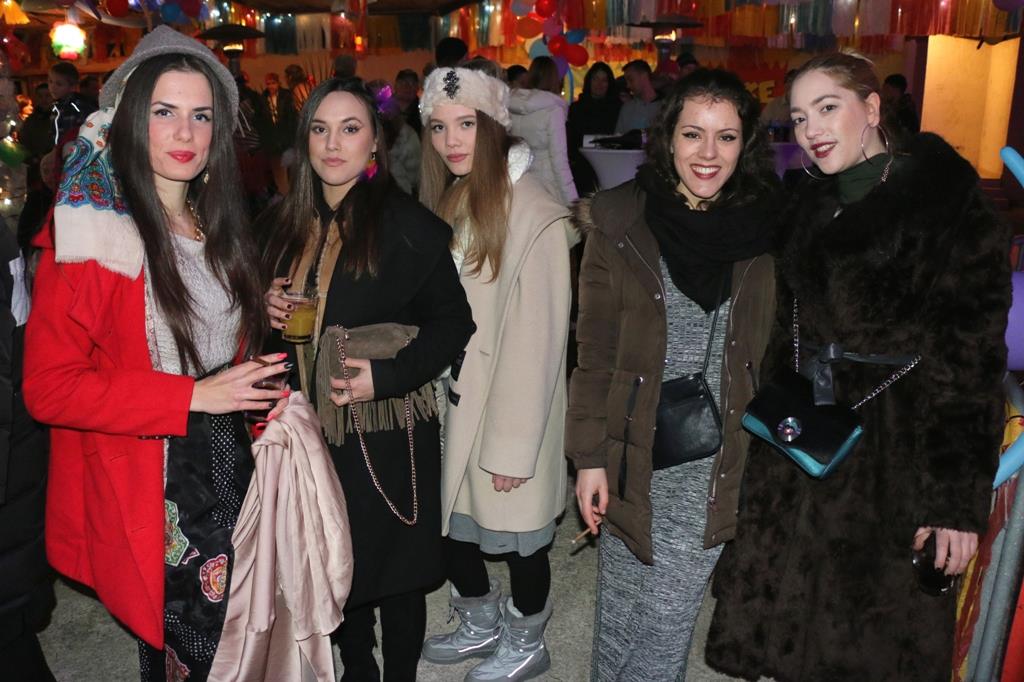 Maškarana Republika preuzela vlast u Viru