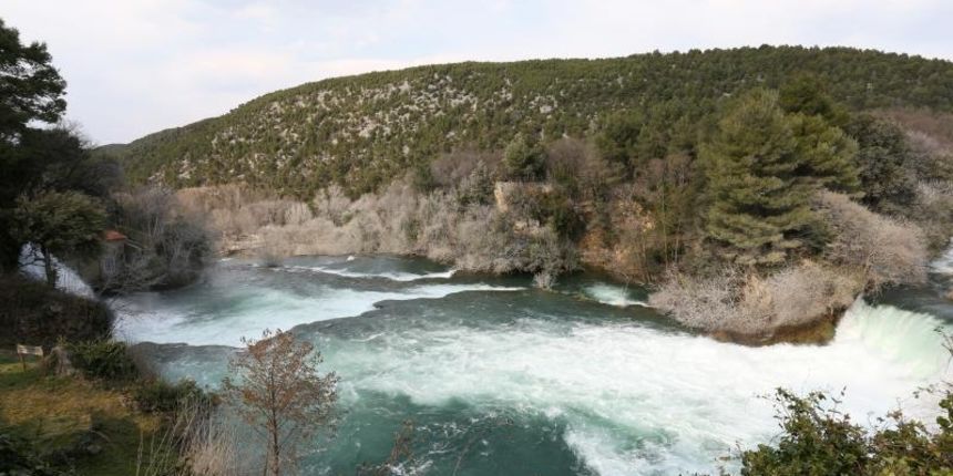 Obilazak NP Krka i Slapova Krke povodom Medjunarodnog dana rijeka. Photo: Dusko Jaramaz/PIXSELL Autor  Dusko Jaramaz/PIXSELL Ključne riječi  slapovi krke, Nacionalni park Krka, rijeka Krka, voda, rijeka,