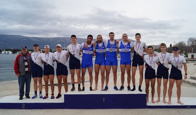 Četverac bez kormilara seniora Josip Banović, Marko Dragičević, Leon Mikulić i Andreas Vaško