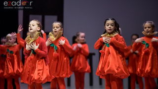 Predstava “Odgojoj” Plesne udruge Gesta u HNK Zadar