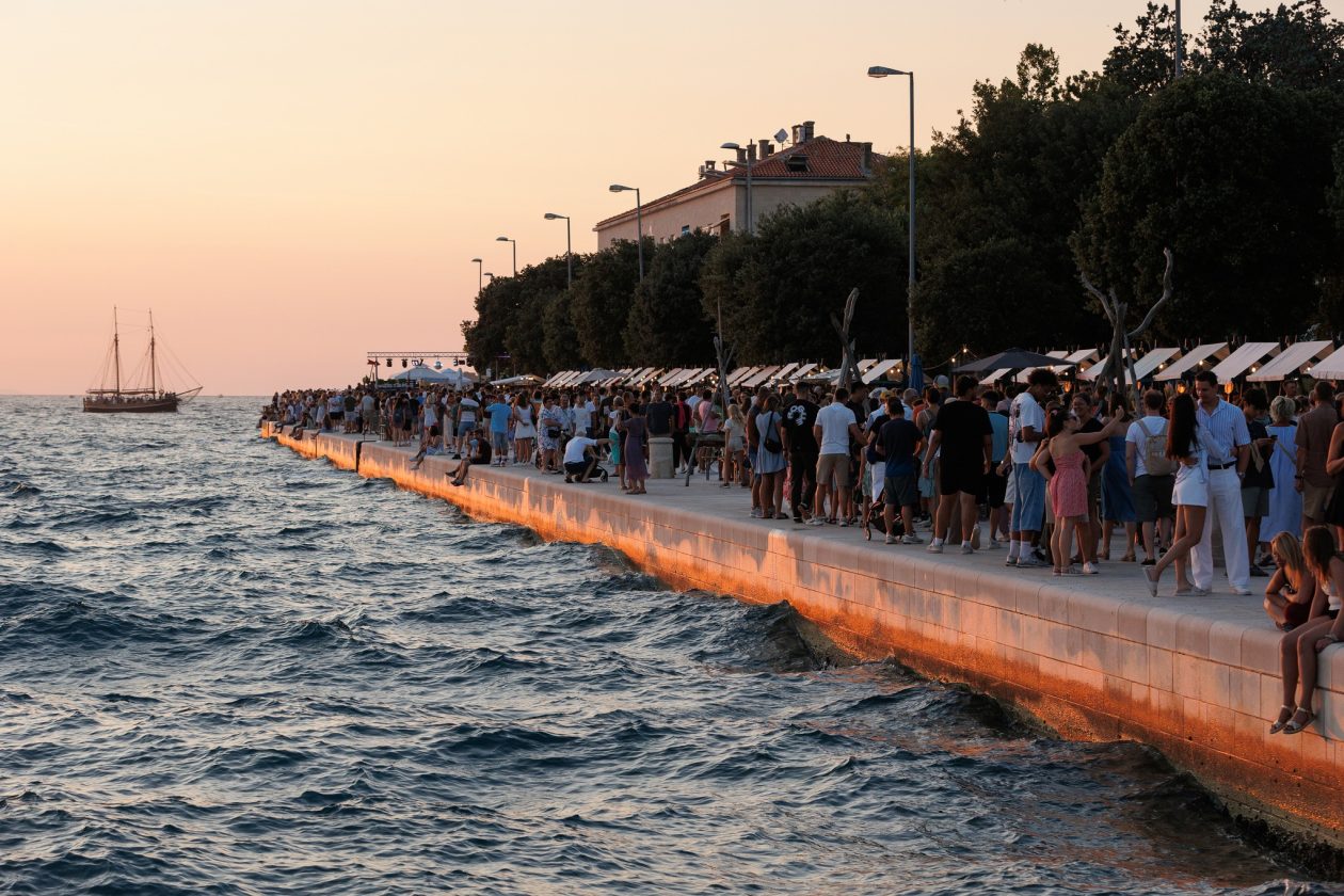 Noć punog miseca 2025. Noć punog miseca 2025.