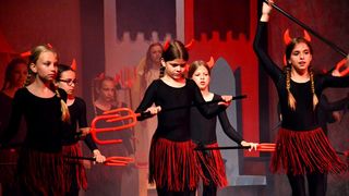 Plesna udruga Gesta: Bajka.hr