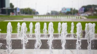 Zagreb: Novouređene fontane u Ulici Hrvatske bratske zajednice puštene u rad Zagreb: Novouređene fontane u Ulici Hrvatske bratske zajednice puštene u rad