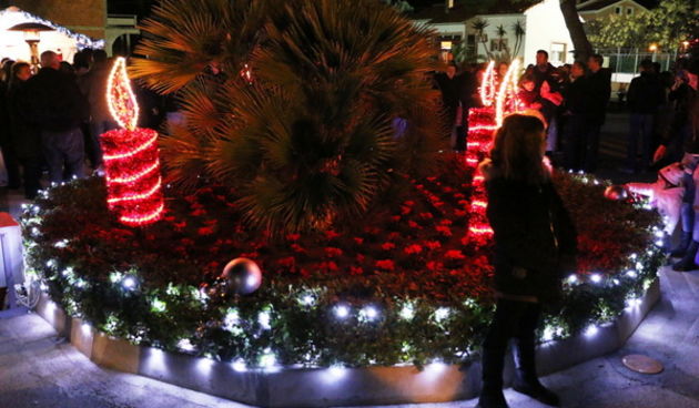 Paljenjem prve adventske svijeće i prigodnim zabavnim programom započela manifestacija Advent na otoku Viru