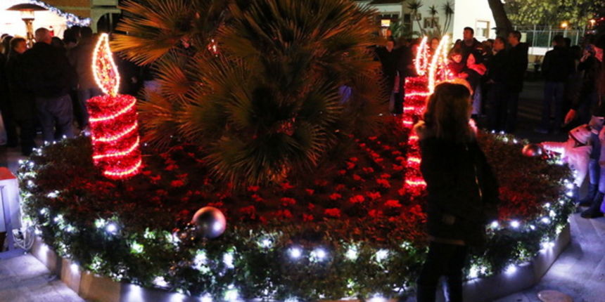 Paljenjem prve adventske svijeće i prigodnim zabavnim programom započela manifestacija Advent na otoku Viru