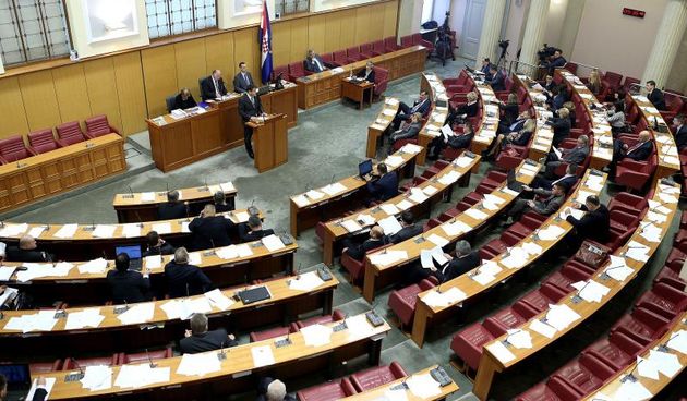 15.10.2013., Zagreb – Raspravom o izvrsenju Drzavnog proracuna u prvoj polovici 2013. godine Sabor RH je nastavio redovitu sjednicu. Photo: Patrik Macek/PIXSELL