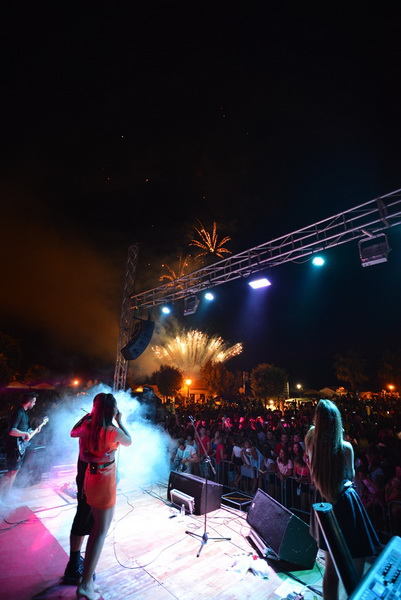 Virska noć 2015. uz koncert Lane Jurčević i Luke Nižetića te valičanstveni vatromet, Foto: Iva Perinčić Virska noć 2015. uz koncert Lane Jurčević i Luke Nižetića te valičanstveni vatromet, Foto: Iva Perinčić