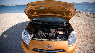 Image 943435 (auto) Image 943435 (auto)