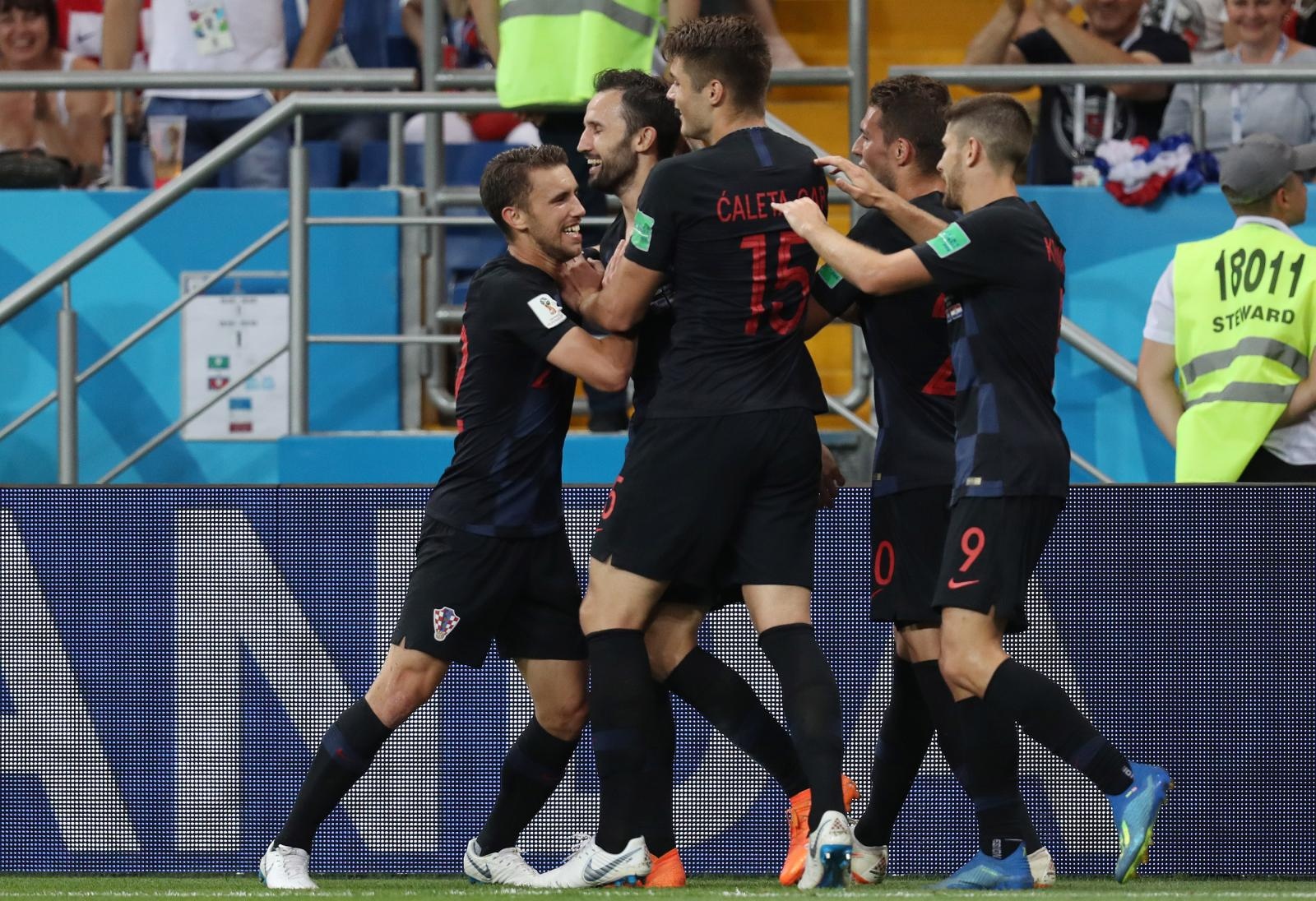 SP, 3. kolo skupine D: Hrvatska – Island 2-1
