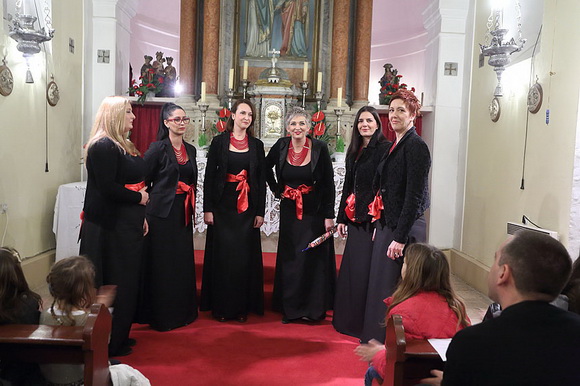 “Božićna čarolija” – koncert klapa u petrčanskoj crkvi sv. Ivana i Pavla “Božićna čarolija” – koncert klapa u petrčanskoj crkvi sv. Ivana i Pavla